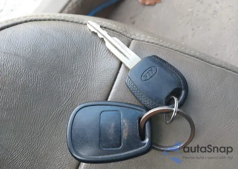 2003 Kia Optima Lx V6/Se V6 из США, поврежденный, VIN KNAGD128135230517